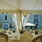 Chateau De Lugerat 3*