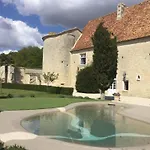 Chateau De Lugerat B&B