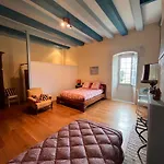 Chateau De Lugerat B&B 3*