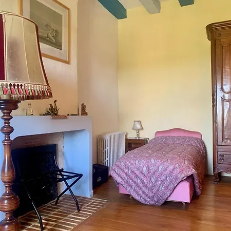 Chateau De Lugerat Nocleg ze śniadaniem 3*