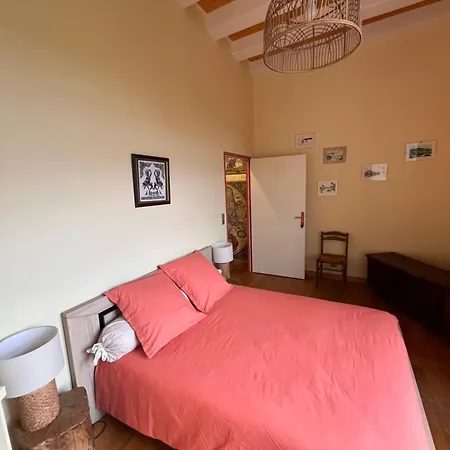Chateau De Lugerat 3*