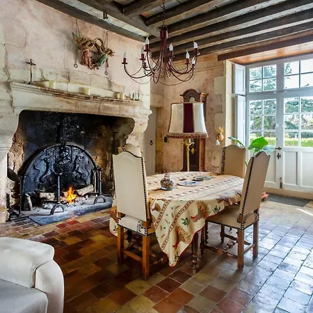 Bed & Breakfast Chateau De Lugerat Bignac